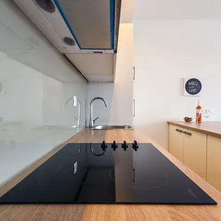 アパート Skadenca ザダル