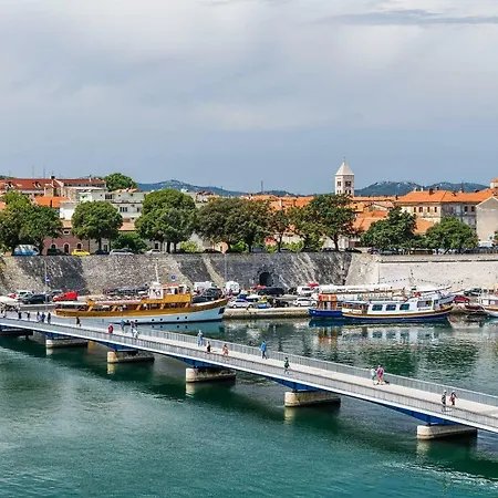 Skadenca Apartamento