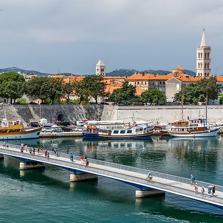 Skadenca Διαμέρισμα