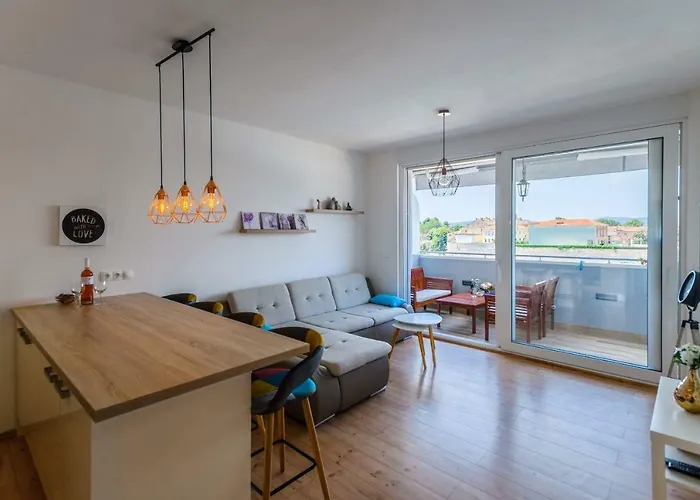 Skadenca Apartmán *